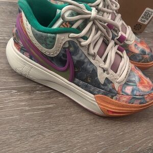 Nike Kyrie 8 Light Bone/Yellow Strike Shoe Box Label